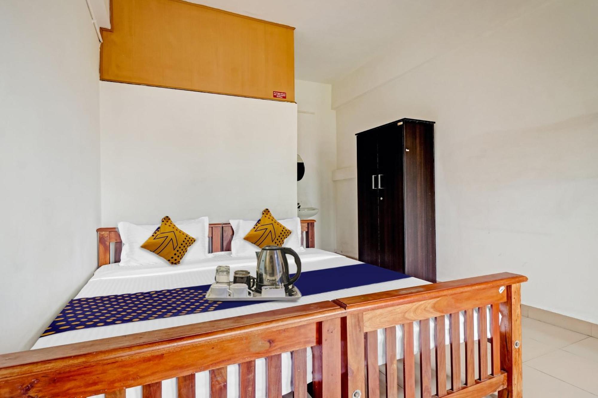 Spot On Jayesh Guest House Nashik Luaran gambar